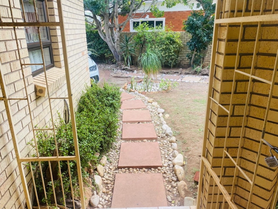 4 Bedroom Property for Sale in Summerstrand Eastern Cape